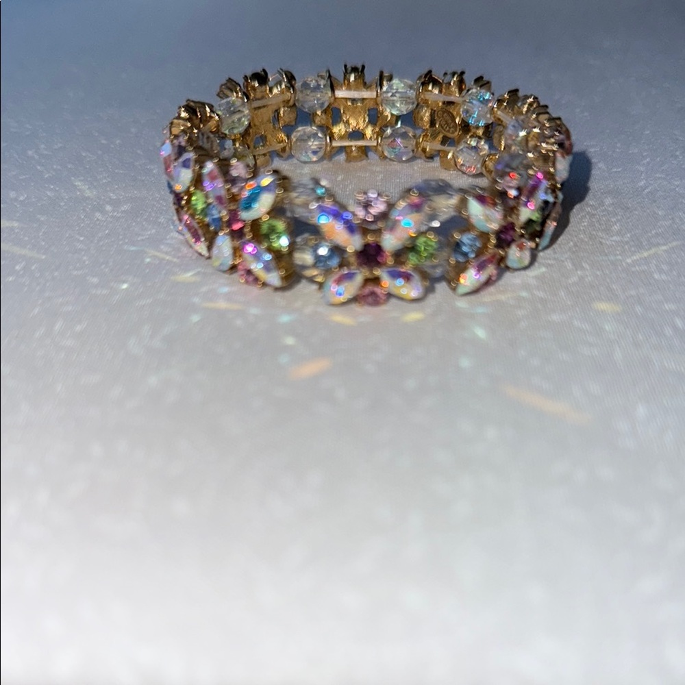 Gold‎ and Pink Floral Gemstone stretch bracelet